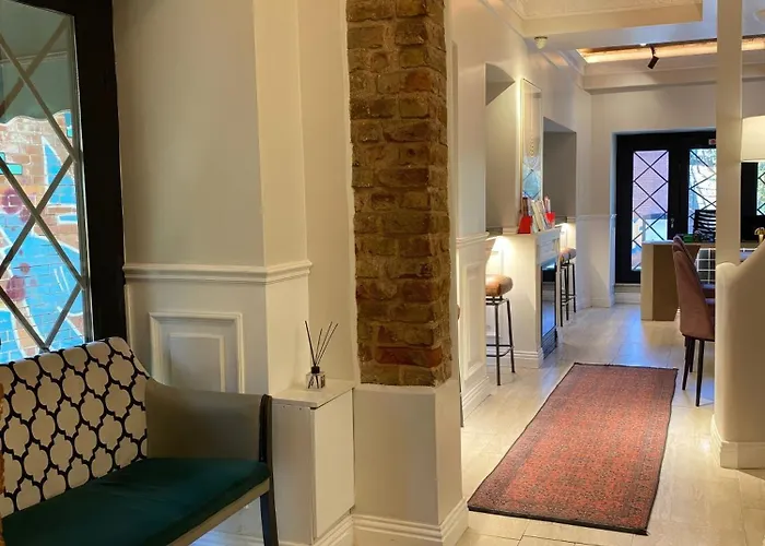 Ξενοδοχείο Pera Standard *